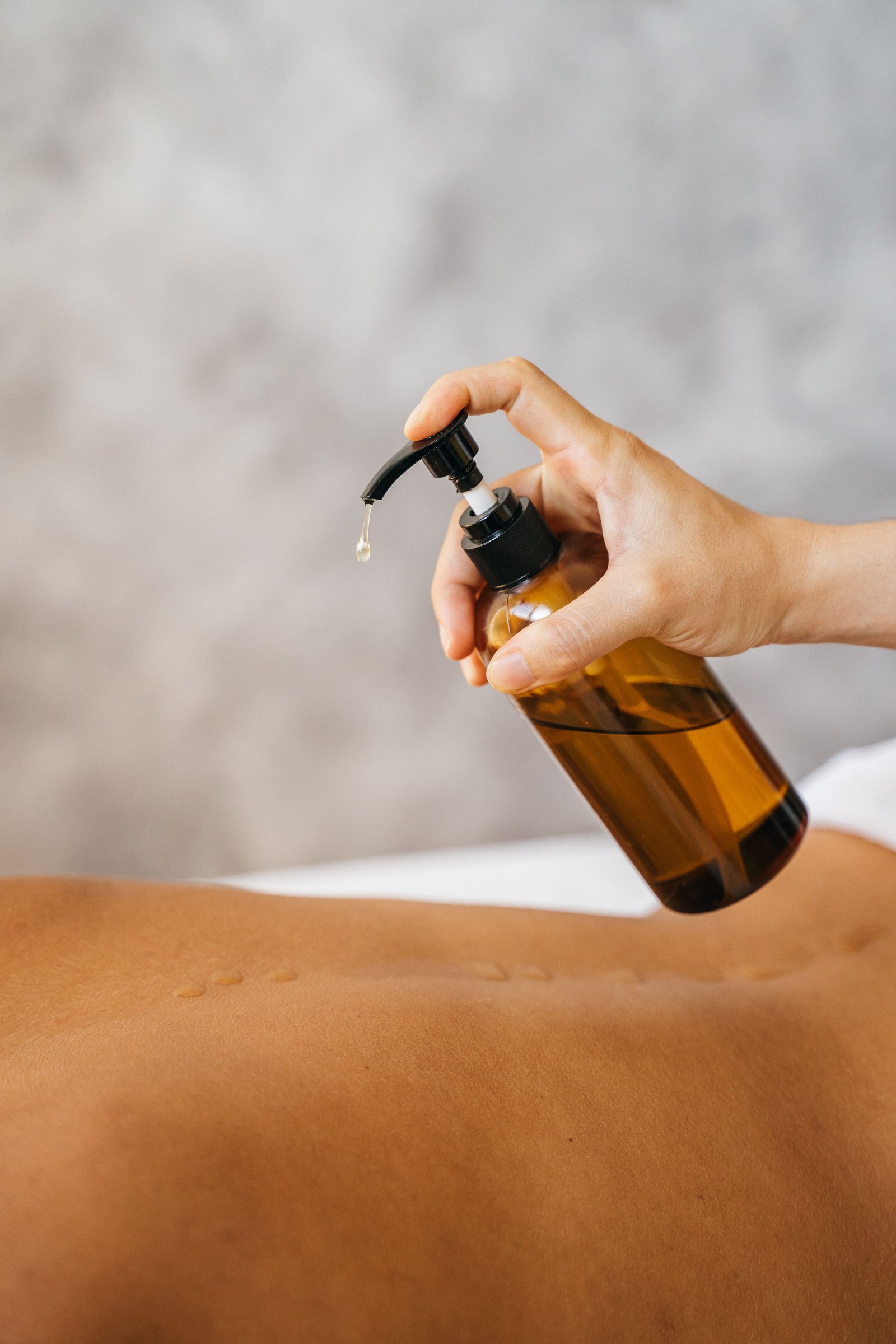 General Body Massage With Oil