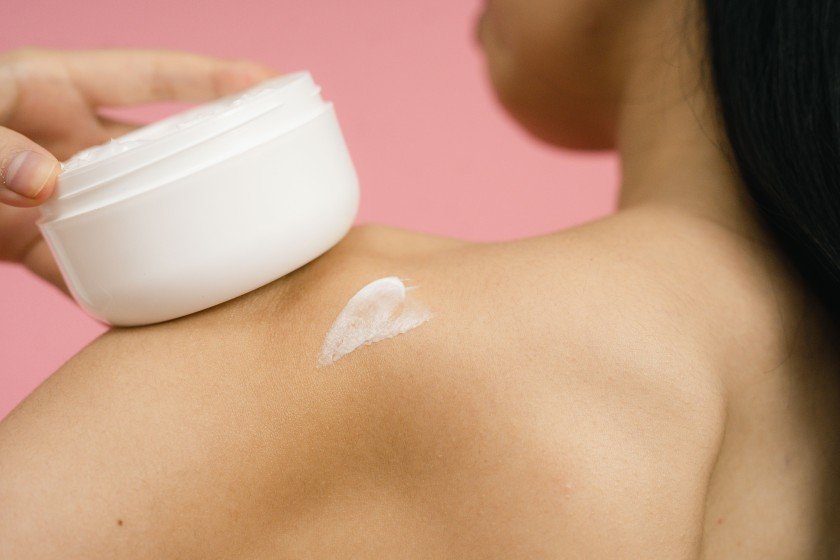 General Body Massage With Cream