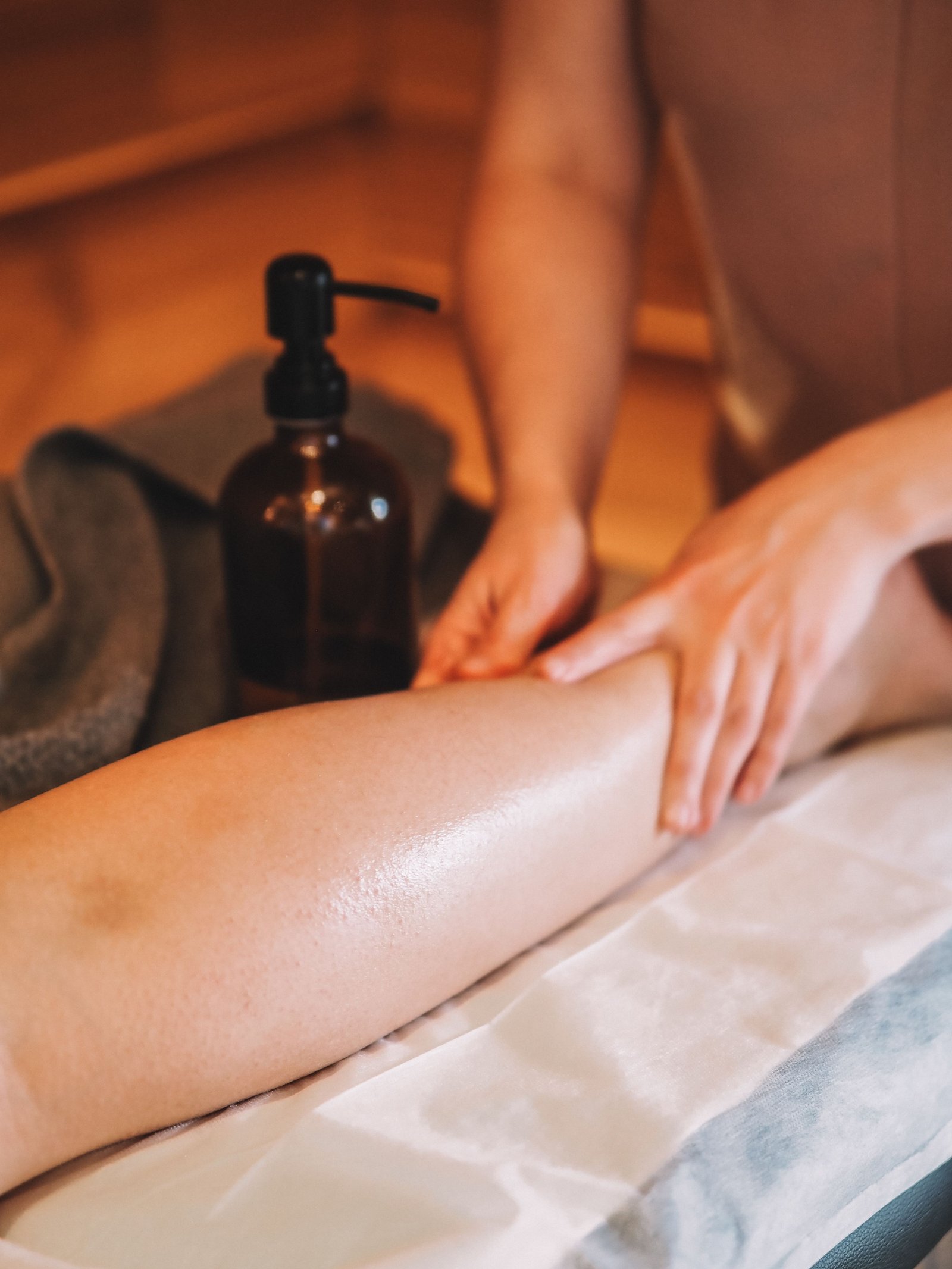 General Leg Massage Upto Knee